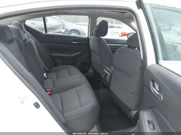 1N4BL4DW2KN300754 2019 NISSAN ALTIMA - Image 8