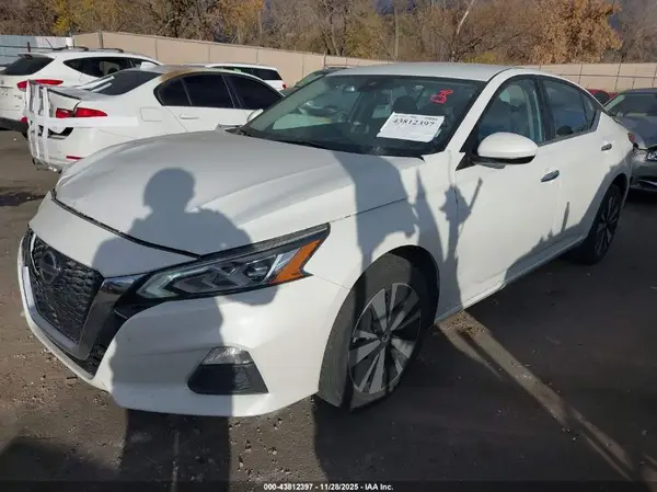 1N4BL4DW2MN376803 2021 NISSAN ALTIMA - Image 2