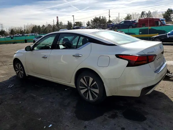 1N4BL4DW2NN300435 2022 NISSAN ALTIMA - Image 2