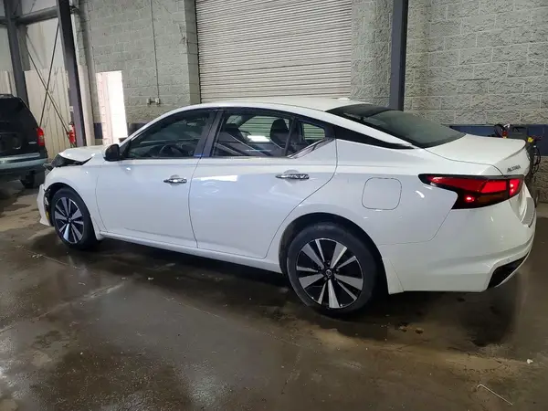 1N4BL4DW2NN308373 2022 NISSAN ALTIMA - Image 2