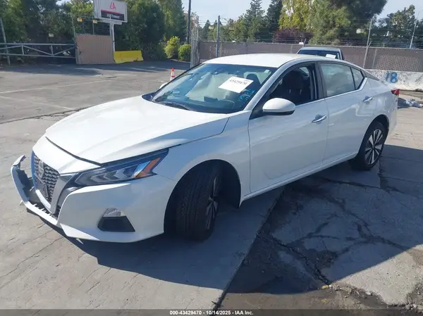 1N4BL4DW2NN358397 2022 NISSAN ALTIMA - Image 2