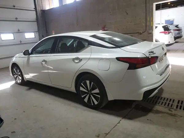 1N4BL4DW2NN365169 2022 NISSAN ALTIMA - Image 2