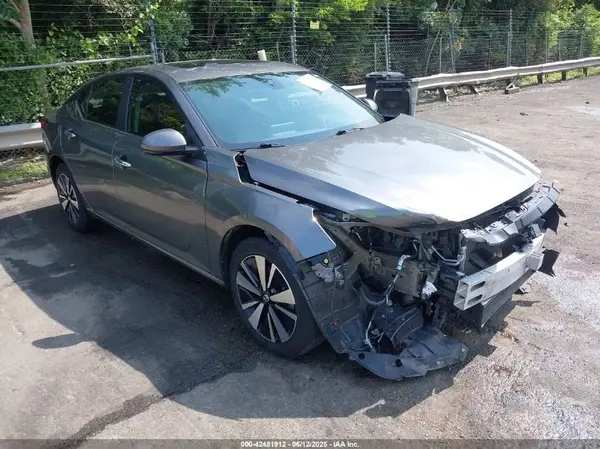 1N4BL4DW2NN384627 2022 NISSAN ALTIMA - Image 1