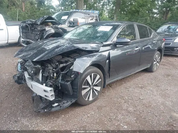 1N4BL4DW2NN422745 2022 NISSAN ALTIMA - Image 2