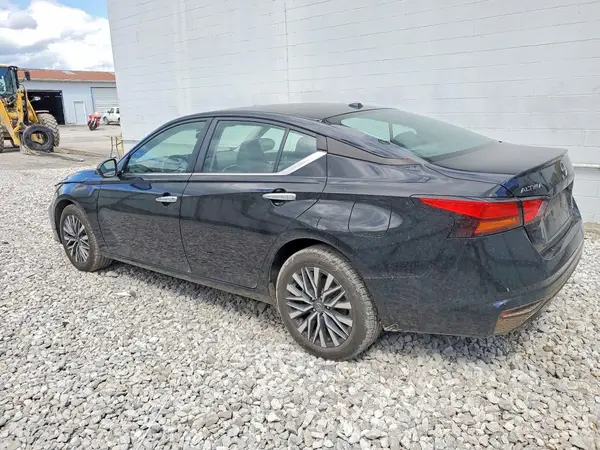 1N4BL4DW2PN366664 2023 NISSAN ALTIMA - Image 2