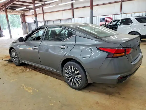1N4BL4DW2PN396666 2023 NISSAN ALTIMA - Image 2