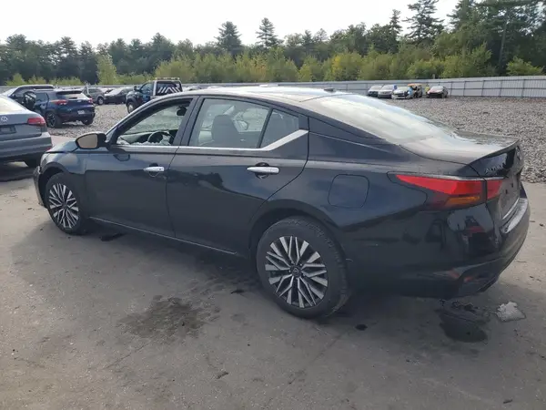 1N4BL4DW2RN326457 2024 NISSAN ALTIMA - Image 2