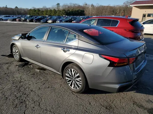 1N4BL4DW2RN335952 2024 NISSAN ALTIMA - Image 2