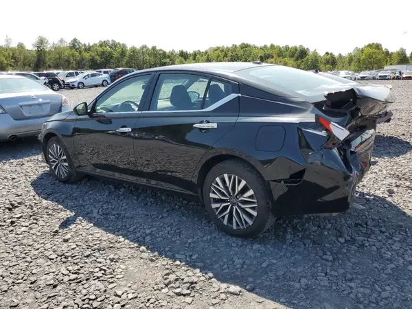 1N4BL4DW2RN339757 2024 NISSAN ALTIMA - Image 2