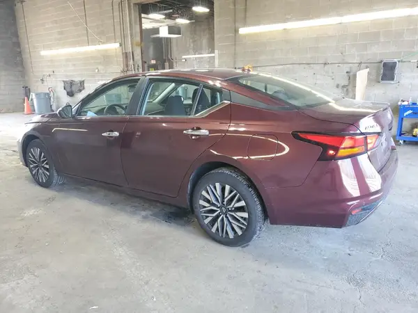 1N4BL4DW2RN413906 2024 NISSAN ALTIMA - Image 2