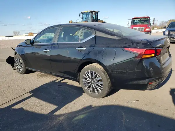 1N4BL4DW2SN303346 2025 NISSAN ALTIMA - Image 2