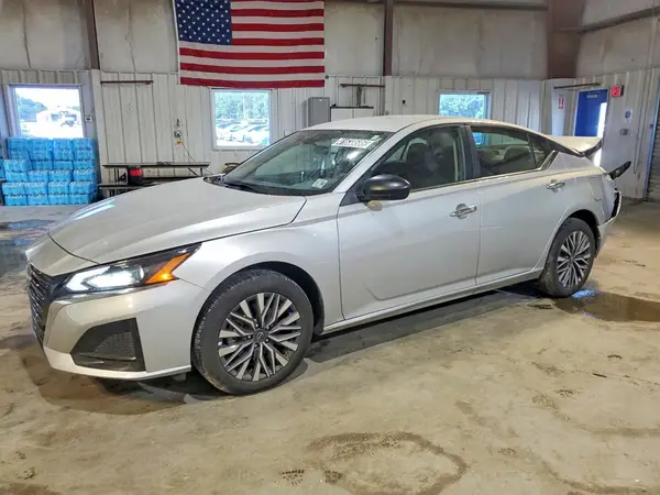 1N4BL4DW2SN372795 2025 NISSAN ALTIMA - Image 1