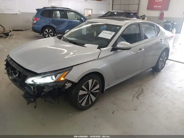 1N4BL4DW3NN357579 2022 NISSAN ALTIMA - Image 2