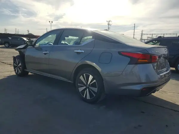 1N4BL4DW3NN381462 2022 NISSAN ALTIMA - Image 2