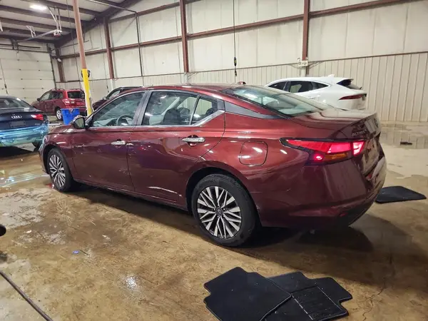 1N4BL4DW3PN372053 2023 NISSAN ALTIMA - Image 2