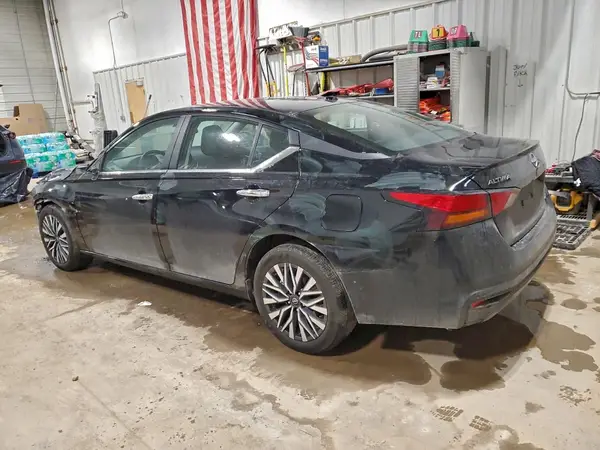 1N4BL4DW3SN321659 2025 NISSAN ALTIMA - Image 2