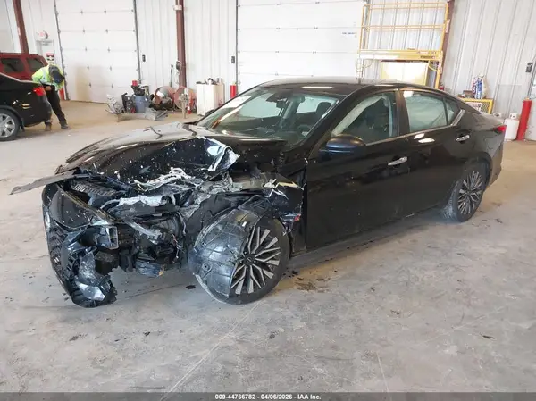 1N4BL4DW3SN326845 2025 NISSAN ALTIMA - Image 2
