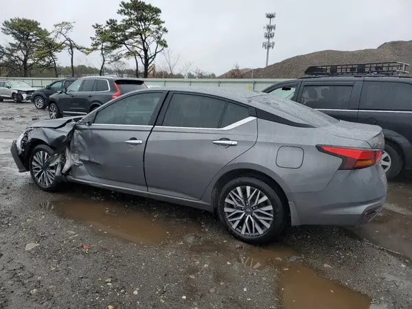 1N4BL4DW3SN333438 2025 NISSAN ALTIMA - Image 2