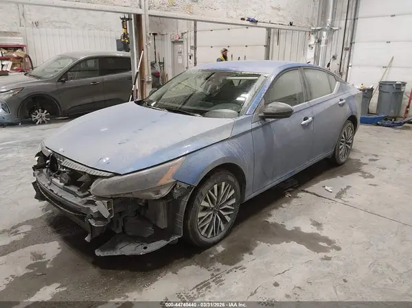 1N4BL4DW3SN369923 2025 NISSAN ALTIMA - Image 2
