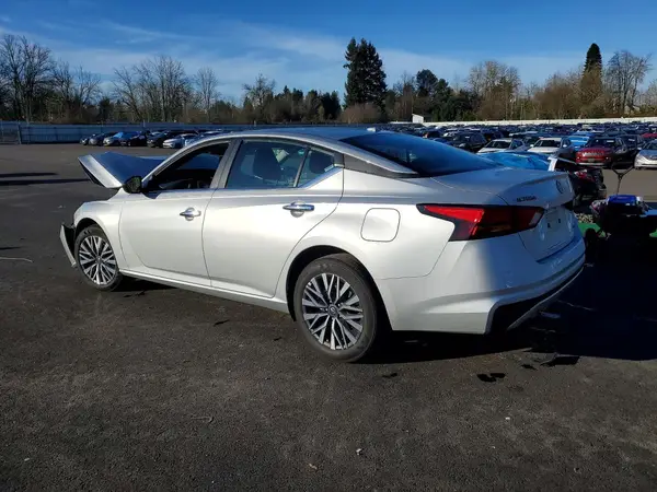 1N4BL4DW3SN379402 2025 NISSAN ALTIMA - Image 2