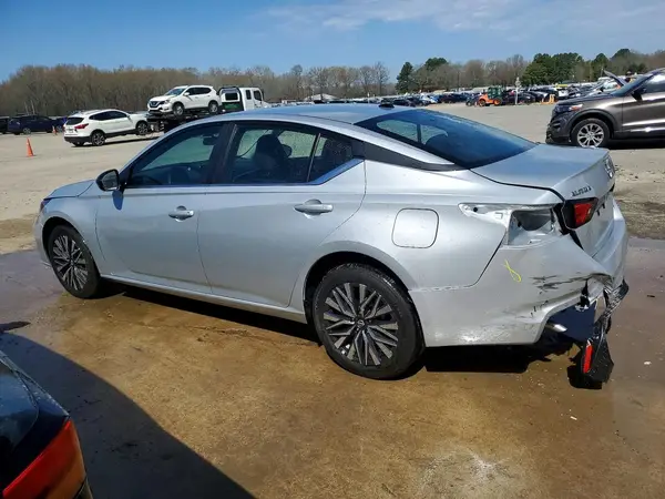 1N4BL4DW3TN306810 2026 NISSAN ALTIMA - Image 2