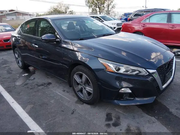 1N4BL4DW4KC136080 2019 NISSAN ALTIMA - Image 1