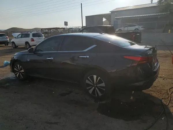 1N4BL4DW4MN354110 2021 NISSAN ALTIMA - Image 2