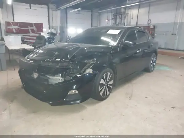 1N4BL4DW4MN374891 2021 NISSAN ALTIMA - Image 2