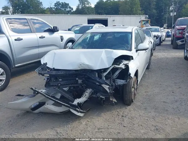 1N4BL4DW4NN303546 2022 NISSAN ALTIMA - Image 2