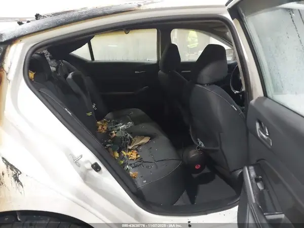 1N4BL4DW4NN350110 2022 NISSAN ALTIMA - Image 8
