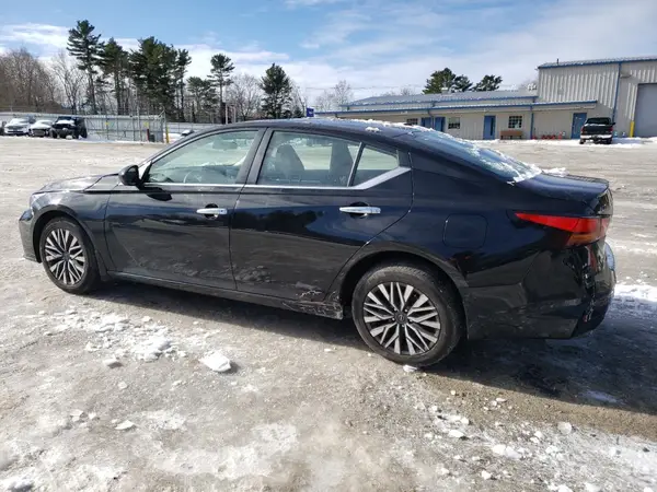 1N4BL4DW4PN301430 2023 NISSAN ALTIMA - Image 2