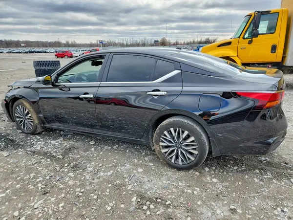 1N4BL4DW4PN346092 2023 NISSAN ALTIMA - Image 2