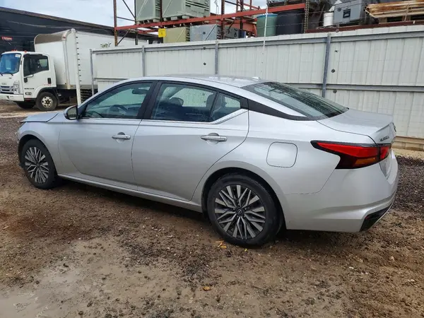 1N4BL4DW4PN366231 2023 NISSAN ALTIMA - Image 2