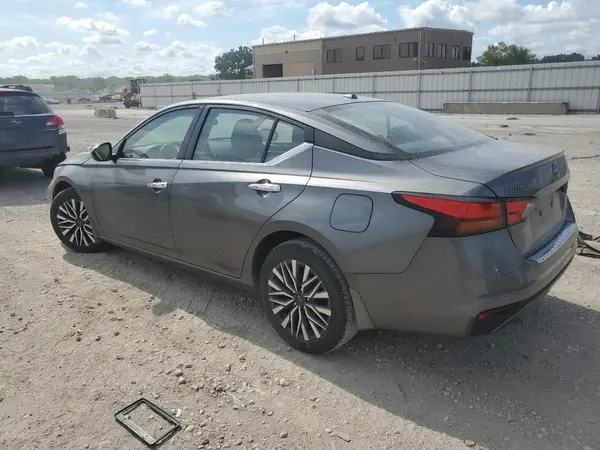 1N4BL4DW4PN397172 2023 NISSAN ALTIMA - Image 2