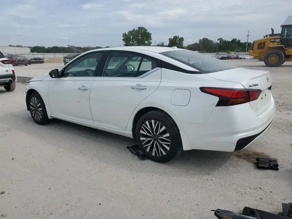 1N4BL4DW4RN343938 2024 NISSAN ALTIMA - Image 2
