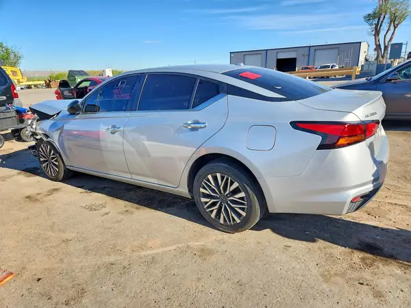 1N4BL4DW4RN420436 2024 NISSAN ALTIMA - Image 2