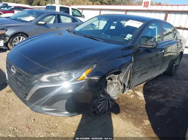 1N4BL4DW4SN361118 2025 NISSAN ALTIMA - Image 2
