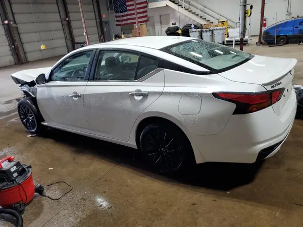 1N4BL4DW4SN382146 2025 NISSAN ALTIMA - Image 2