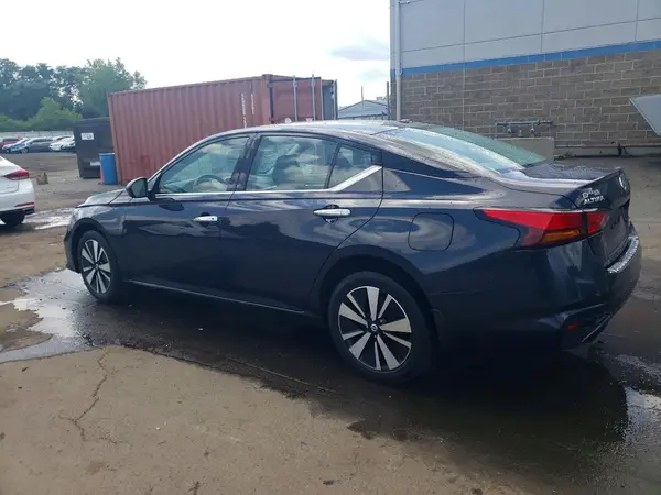 1N4BL4DW5KN304023 2019 NISSAN ALTIMA - Image 2