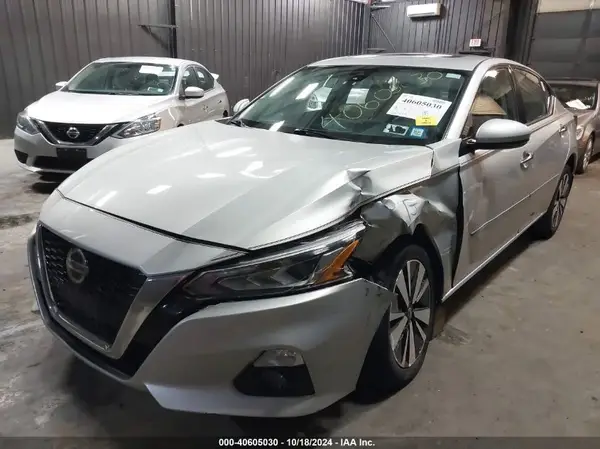1N4BL4DW5LC175181 2020 NISSAN ALTIMA - Image 2