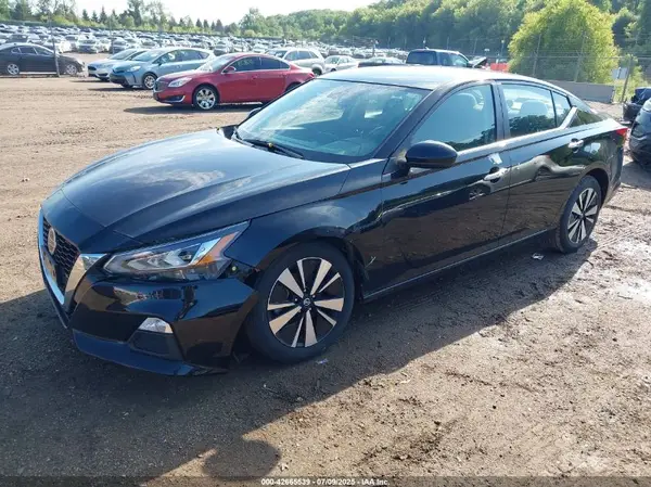 1N4BL4DW5MN415478 2021 NISSAN ALTIMA - Image 2