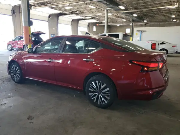 1N4BL4DW5PN392935 2023 NISSAN ALTIMA - Image 2