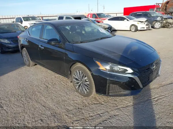 1N4BL4DW5PN402668 2023 NISSAN ALTIMA - Image 1
