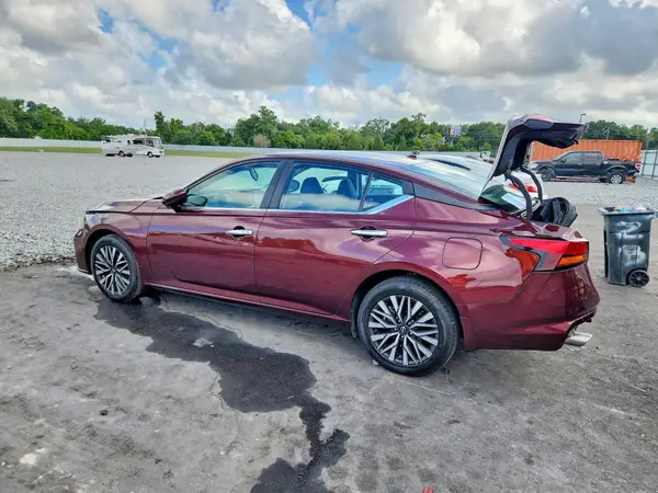 1N4BL4DW5RN315002 2024 NISSAN ALTIMA - Image 2