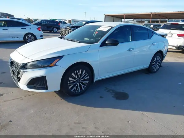1N4BL4DW5RN404715 2024 NISSAN ALTIMA - Image 2