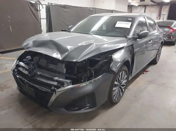 1N4BL4DW5RN413429 2024 NISSAN ALTIMA - Image 2