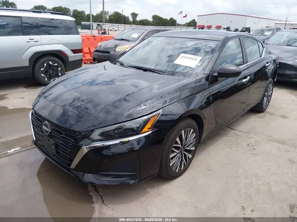 1N4BL4DW5RN419165 2024 NISSAN ALTIMA - Image 2