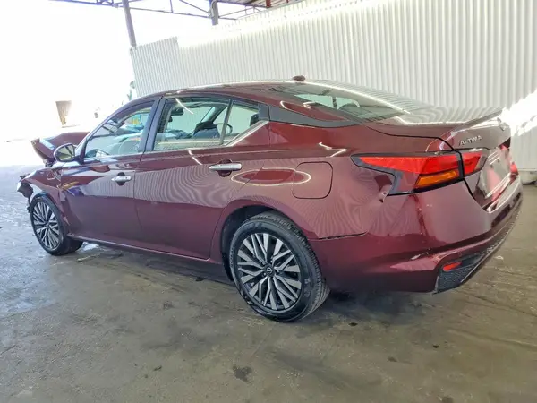 1N4BL4DW5SN317578 2025 NISSAN ALTIMA - Image 2