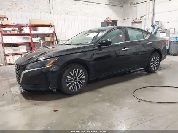 1N4BL4DW5SN369308 2025 NISSAN ALTIMA - Image 2