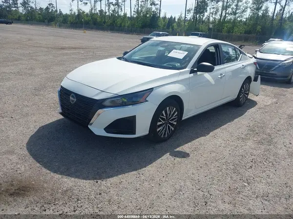 1N4BL4DW5SN385248 2025 NISSAN ALTIMA - Image 2
